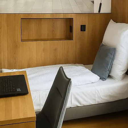 Medhotel Smart Krupnicza W Krakowie 3* Krakau